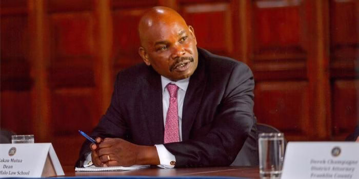 Makau mutua
